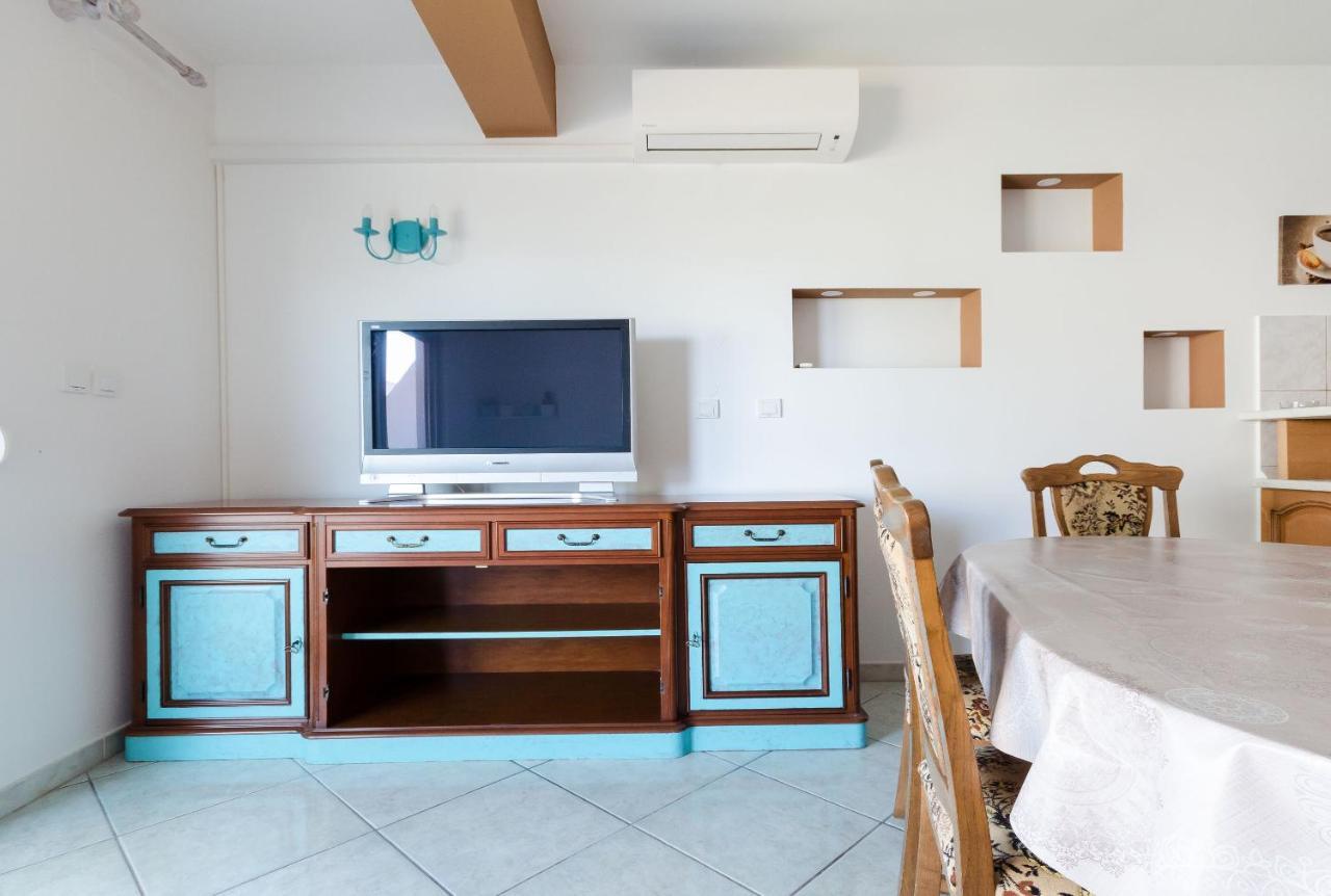 Apartments Slavica R Banjol Exterior photo